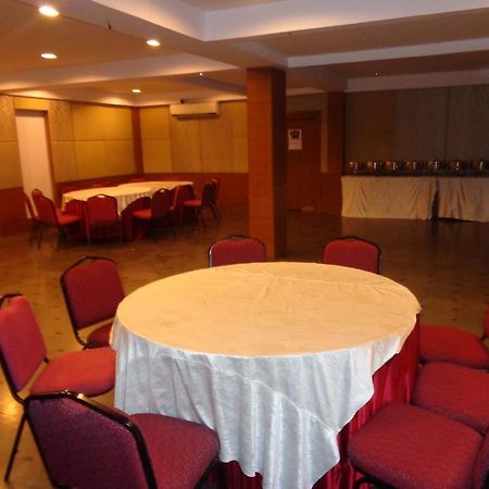 Oyster Airport Hotel Χιντεραμπάντ Εξωτερικό φωτογραφία